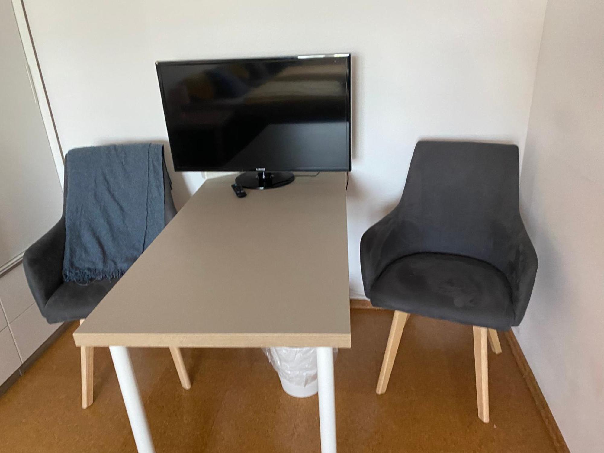 Ruhiges Zimmer Im Gasthaus Essen Esterno foto