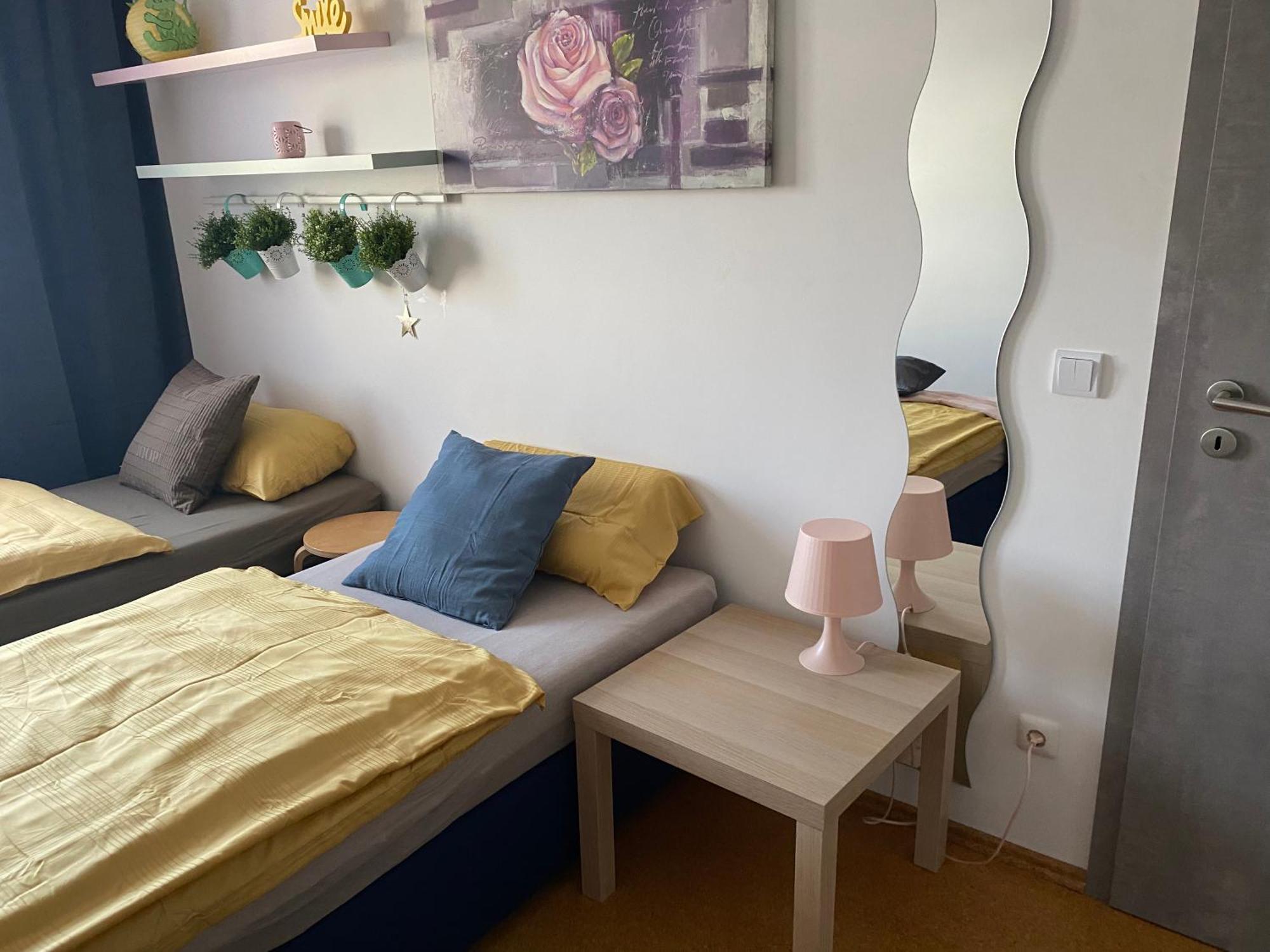 Ruhiges Zimmer Im Gasthaus Essen Esterno foto