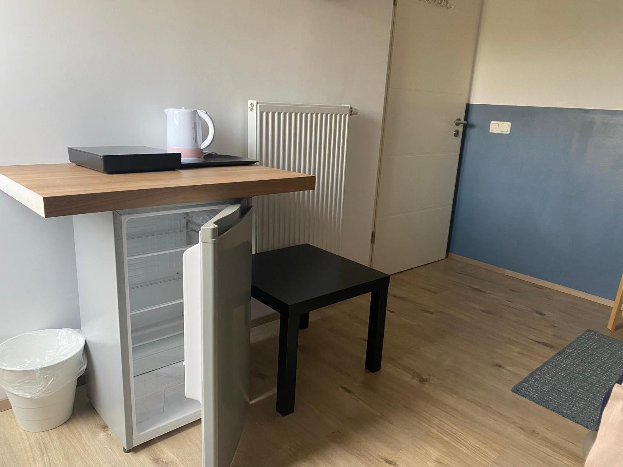 Ruhiges Zimmer Im Gasthaus Essen Esterno foto
