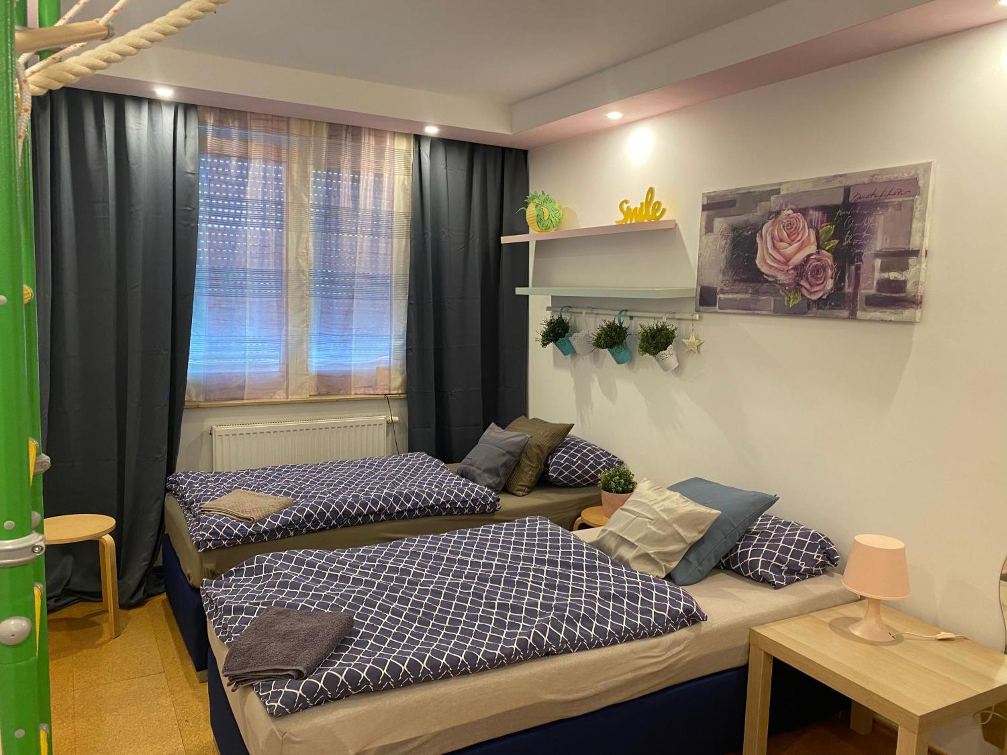 Ruhiges Zimmer Im Gasthaus Essen Esterno foto